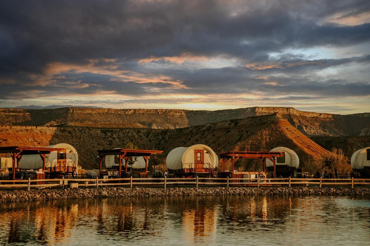 What Is Glamping Zion White - Coverd Wagon Landscape 1280x854